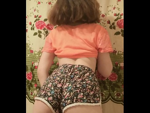 ❤️ La joven sexy hace un striptease grabando sus calzoncillos en la cámara ☑ Follar en es.yh9n.top ❌️